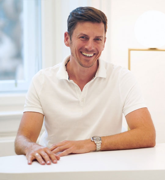 Dr. Alexander Kozlowski