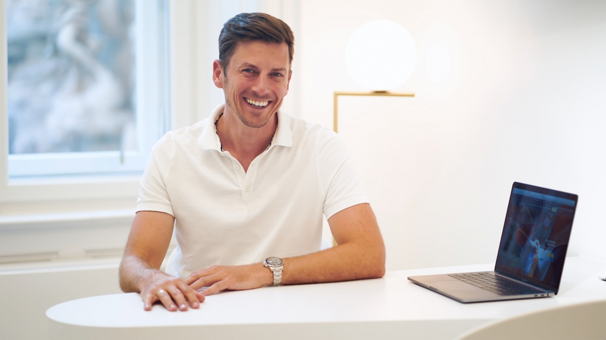 Dr. Alexander Kozlowski